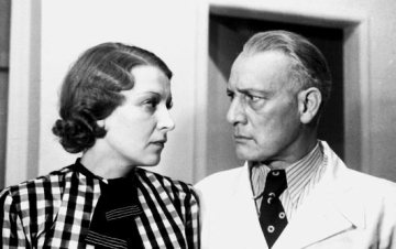 Tarnóczay Anna és Beregi Oszkár a Dr. Barabás Irén című darabban (Belvárosi Színház, 1938). Bojár Sándor felvétele